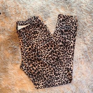 Stretch pull on jegging leopard print